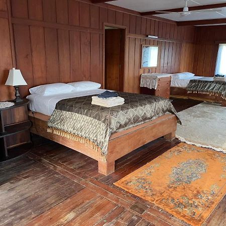 Oceania House Hotel Bantam Village ภายนอก รูปภาพ