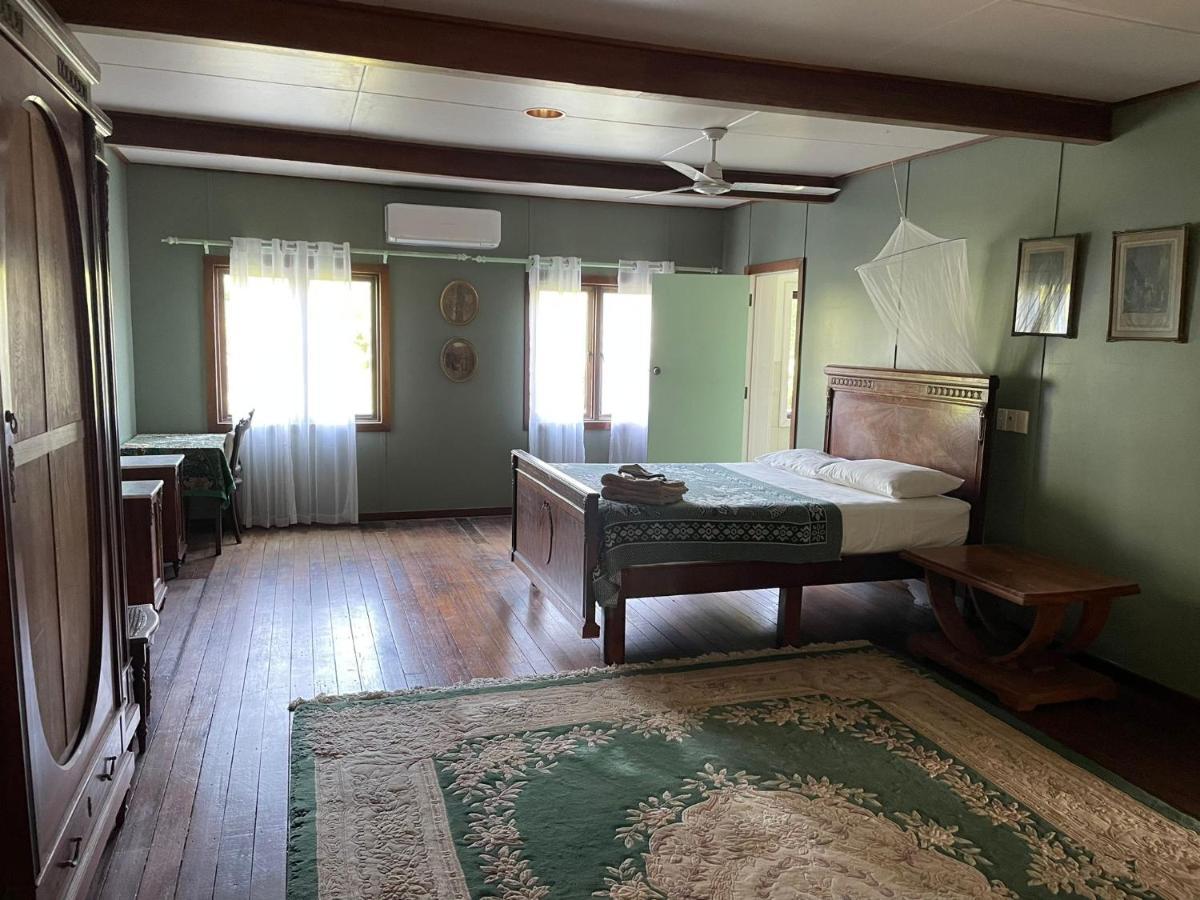 Oceania House Hotel Bantam Village ภายนอก รูปภาพ